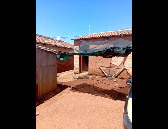2 BEDROOM HOUSE FOR SALE IN RIETVALLEI